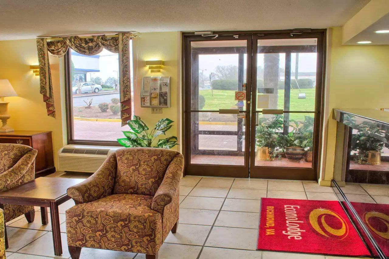 Econo Lodge Richmond Eksteriør billede